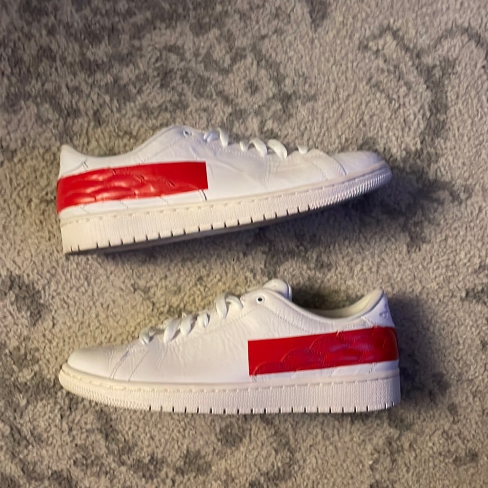 Size 9 - Jordan 1 Centre Court Banned 2021